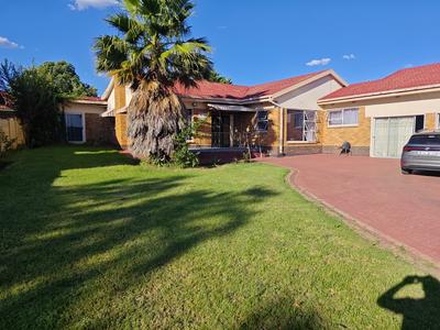 House For Sale in Vanderbijlpark SE 7, Vanderbijlpark