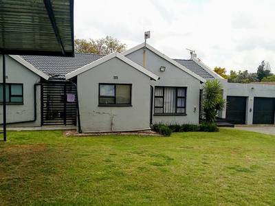 House For Sale in Alan Manor, Johannesburg